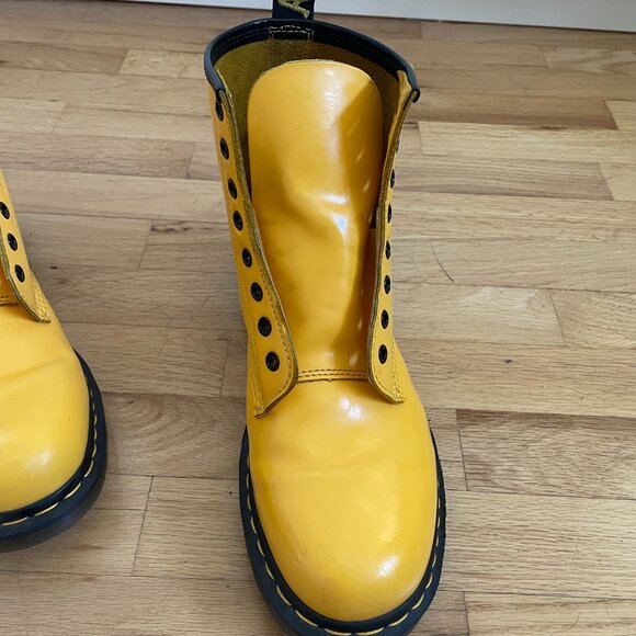 1460 Dr. Marten Boots - Picture 5 of 6